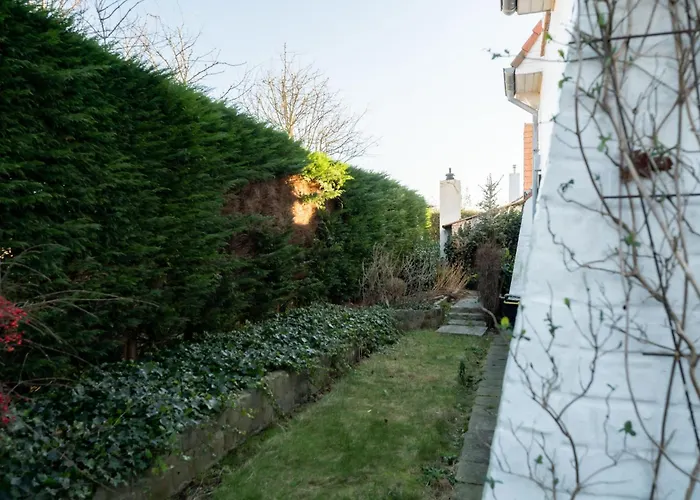 别墅 Hamarrbo With Garden And Parking By Interhome *